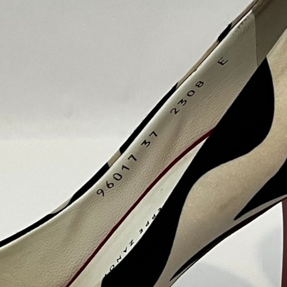 Giuseppe Zanotti Zebra Print Peep Toe Pumps Size US 7 - Picture 6 of 6